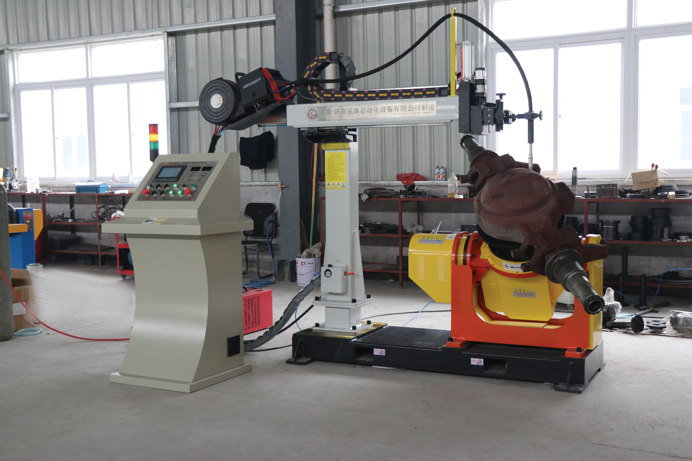 車橋后蓋焊接專機(jī)工作站-濟(jì)南冠森自動(dòng)化設(shè)備有限公司